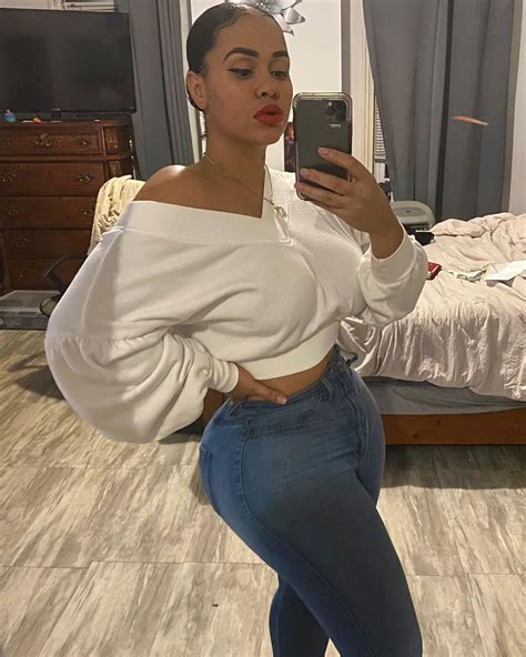 Roxsana Diaz, the New Jersey teacher with a curvy body, does not want to yield to the upsetting rumors that some parents allegedly want her . . Roxsana diaz new jersey